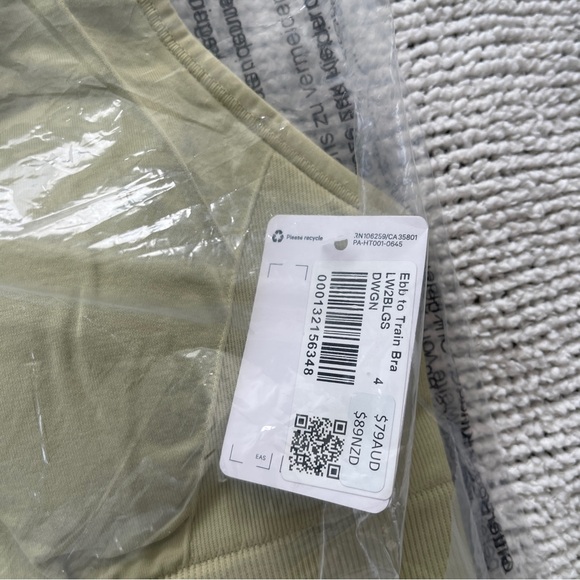 Lululemon Women's Green ebb to train bra 4 - Picture 5 of 8